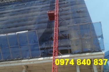 Khám phá những đặc điểm nổi bật của vận thăng 800kg