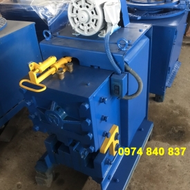 Máy Bẻ Đai Sắt 1