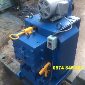 Máy cắt sắt D28 TOZO Nhật Bản điện thế 380V