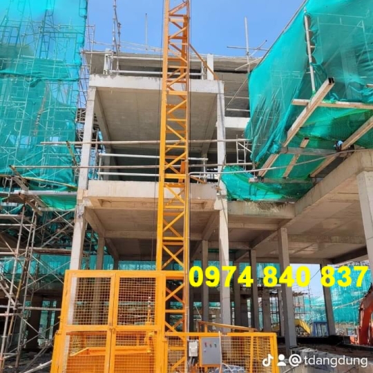 Vận Thăng Nâng Hàng 500kg cao 15m