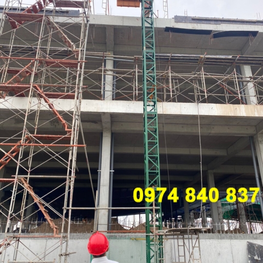 Vận Thăng Nâng Hàng 700kg cao 18m