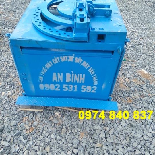 Máy Bẻ Cắt Sắt 2