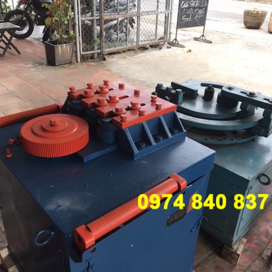 Máy Bẻ Đai Sắt Tự Động 4