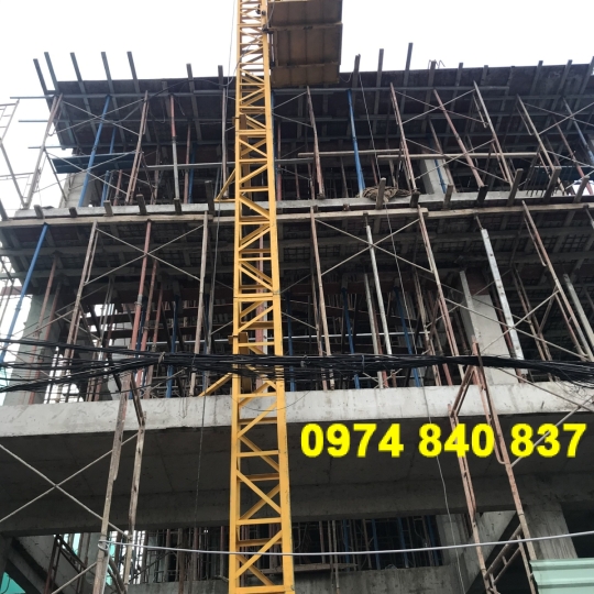 Máy vận thăng tải trọng 1000kg cao 30m