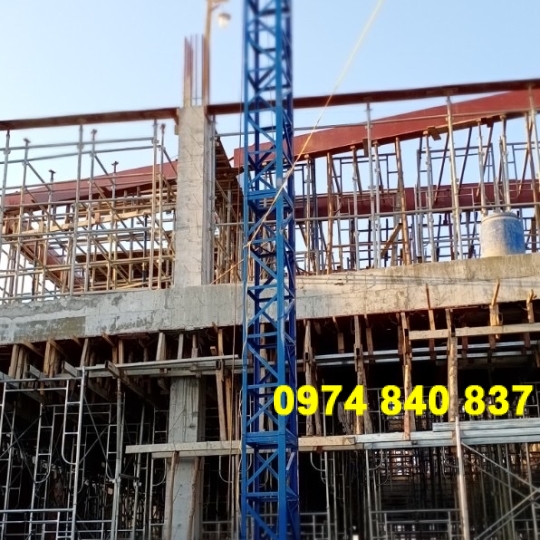 Máy vận thăng tải trọng từ 300kg đến 1500kg 