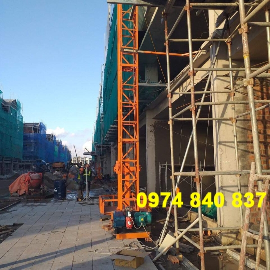 Vận Thăng Nâng Hàng 1000kg cao 35m